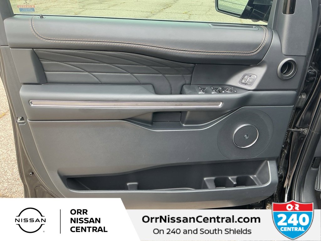 Used 2022 Ford Expedition Platinum image 16