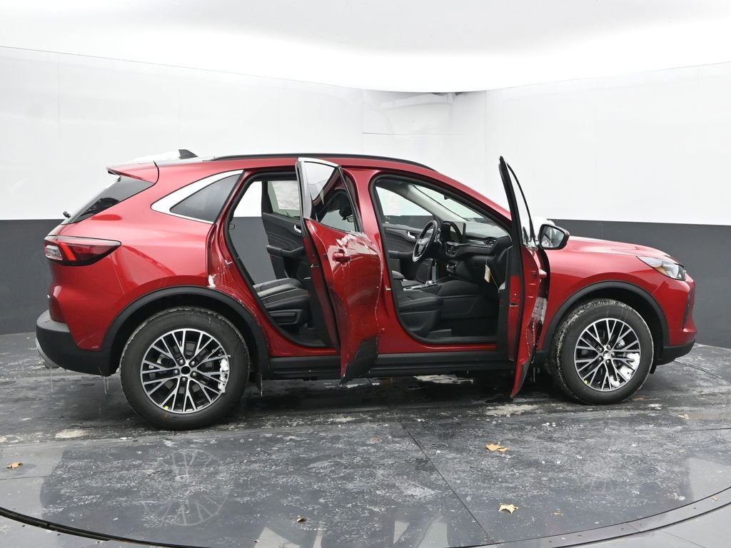 New 2026 Ford Escape SE image 58