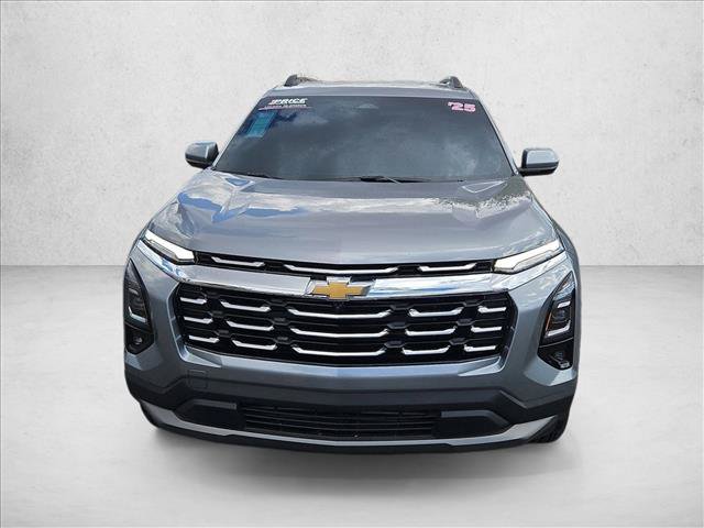 Used 2025 Chevrolet Equinox LT w/ Convenience Package II AWD/4WD image 2