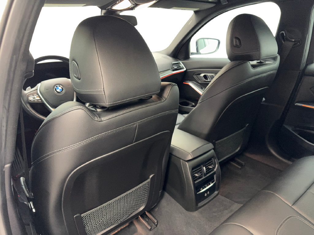 Used 2022 BMW 330i Sedan w/ Driving Assistance Package RWD image 36