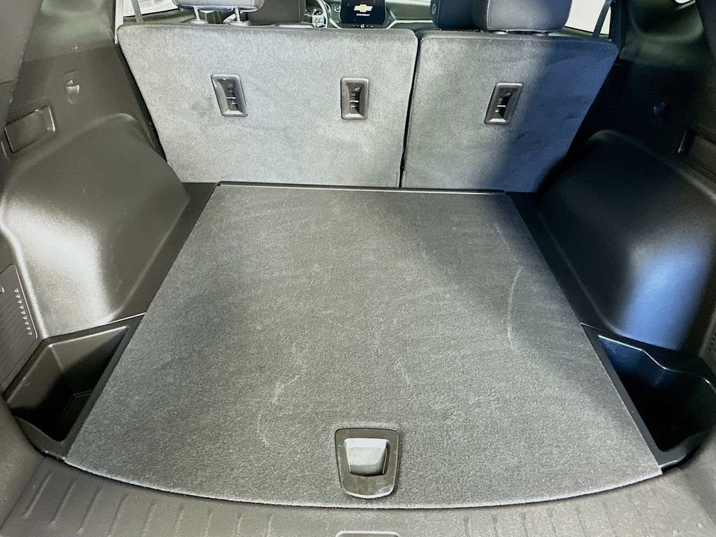 Used 2025 Chevrolet Blazer LT image 33
