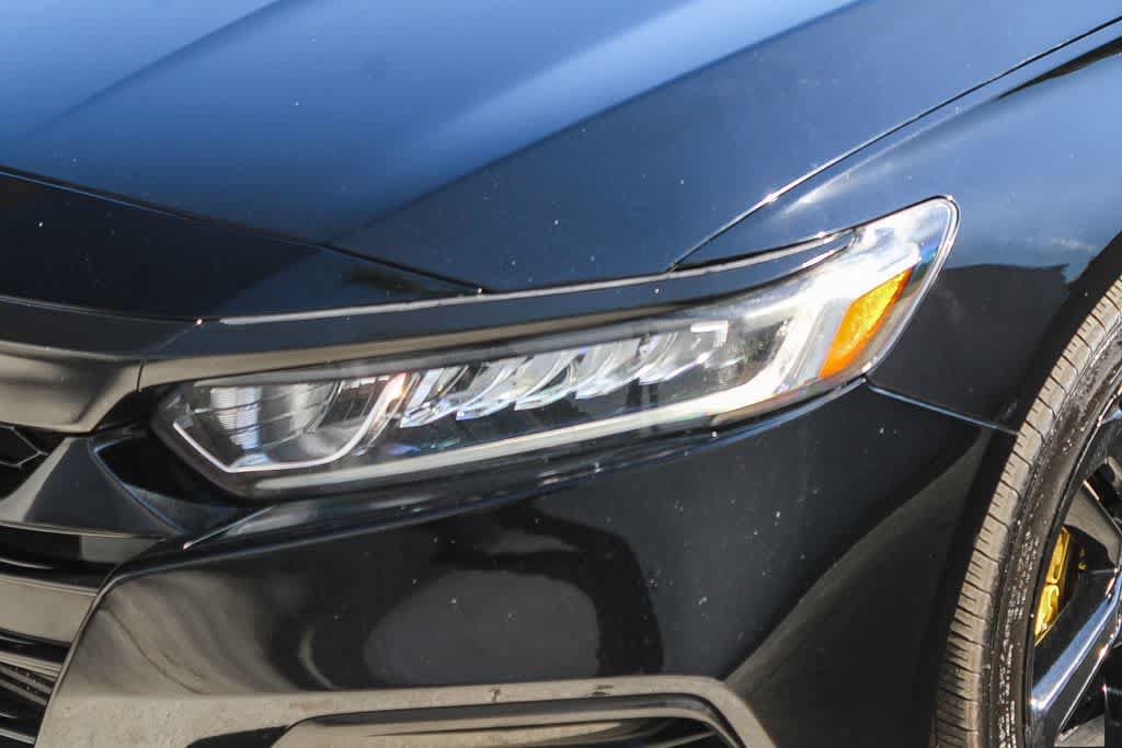 Certified 2018 Honda Accord Sport image 10