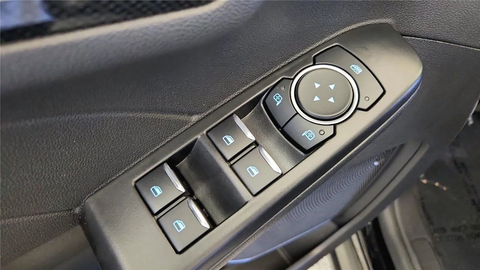 Used 2025 Ford Escape ST-Line image 30