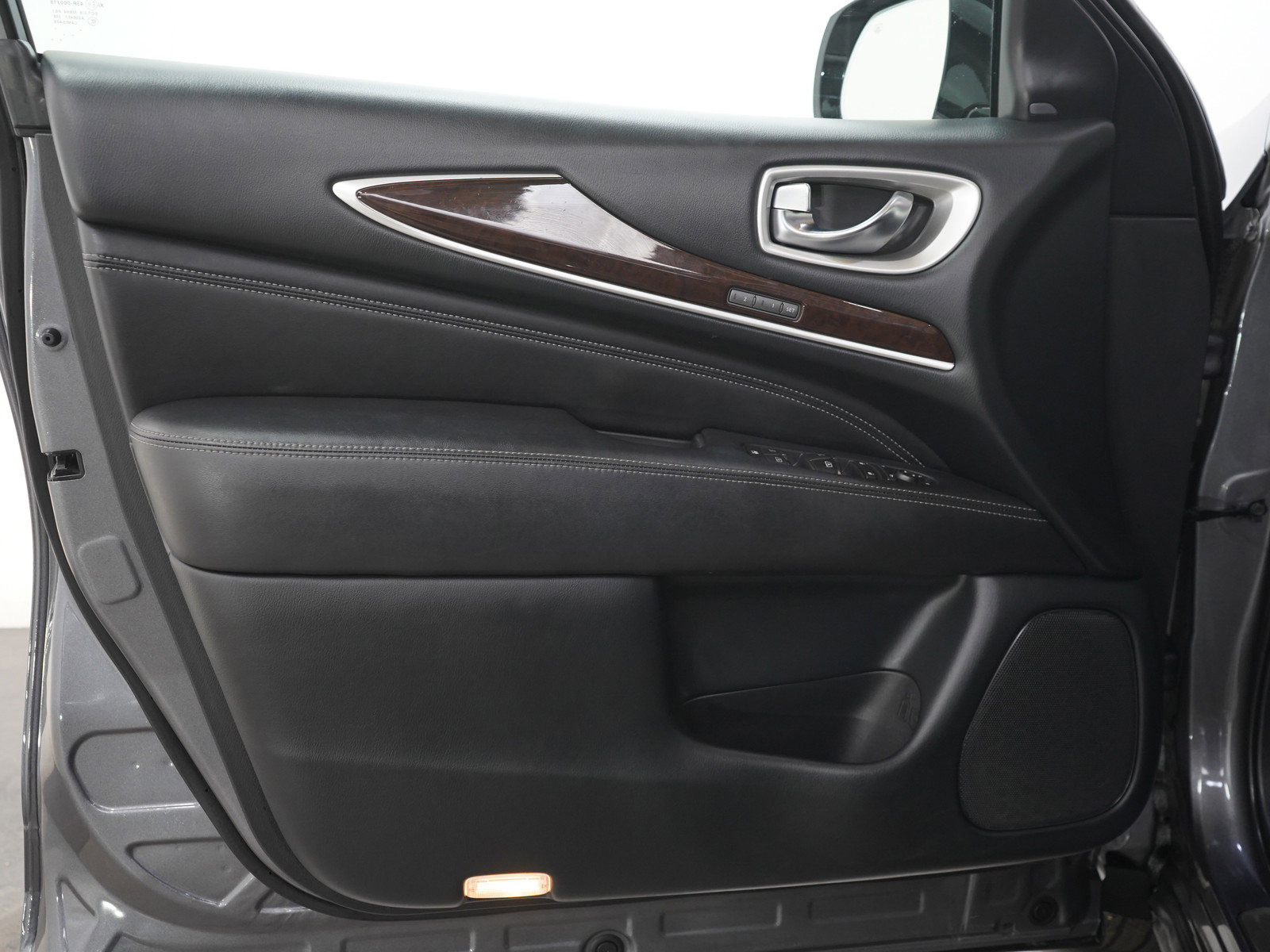 Used 2020 INFINITI QX60 Luxe w/ Sensory Package image 23