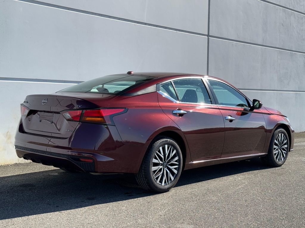 Used 2023 Nissan Altima 2.5 SV image 7