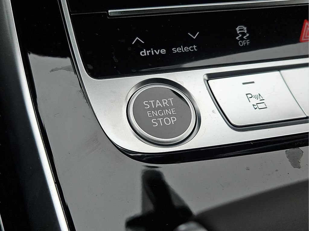 New 2026 Audi Q7 3.0T Premium Plus AWD/4WD image 14