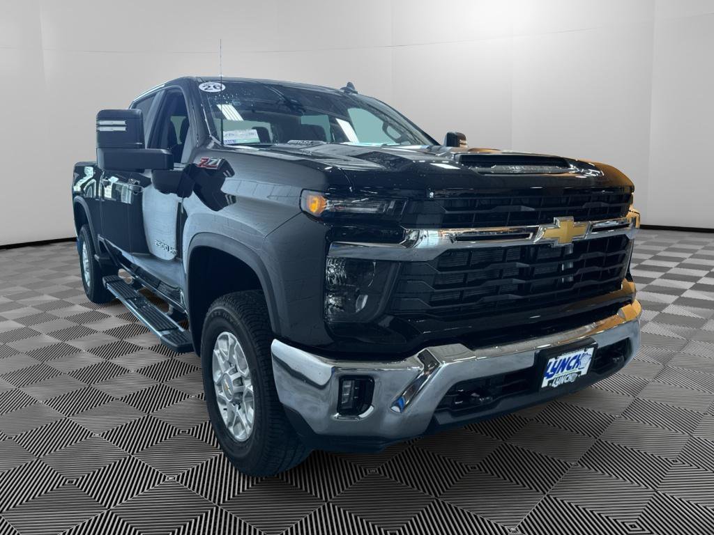 New 2026 Chevrolet Silverado 2500 LT w/ Convenience Package AWD/4WD image 7
