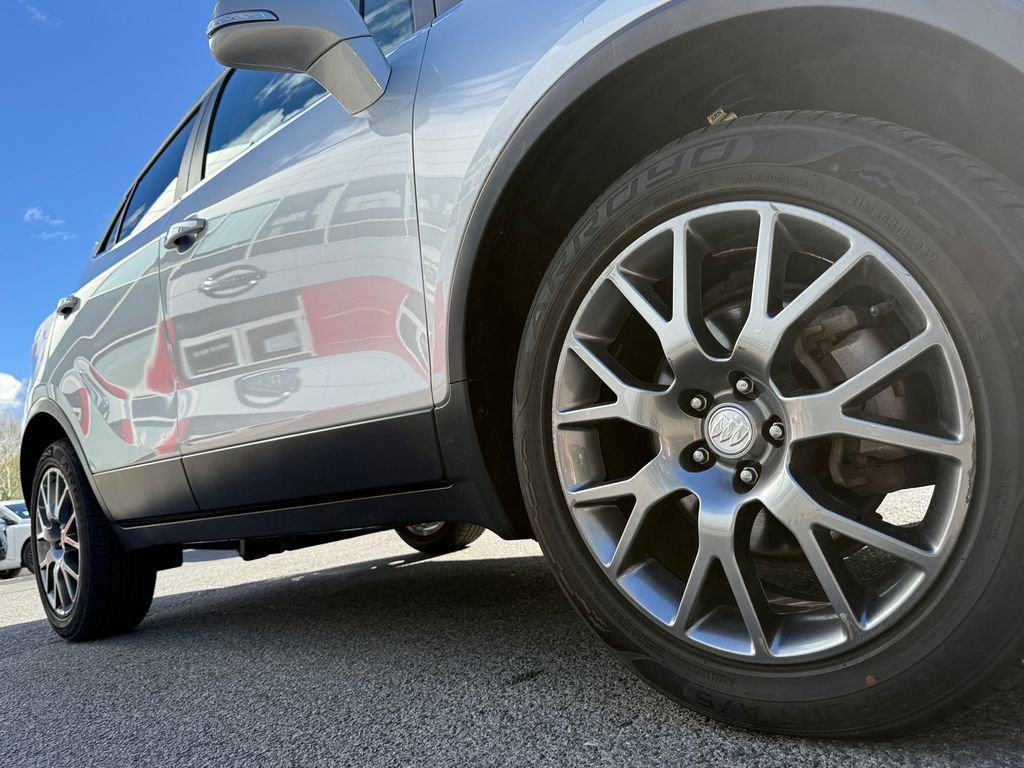 Used 2019 Buick Encore Sport Touring image 9