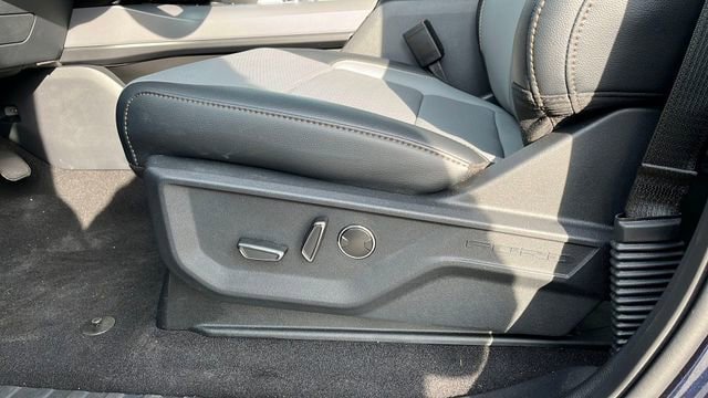 Used 2024 Ford F150 Lightning Lariat AWD/4WD image 30