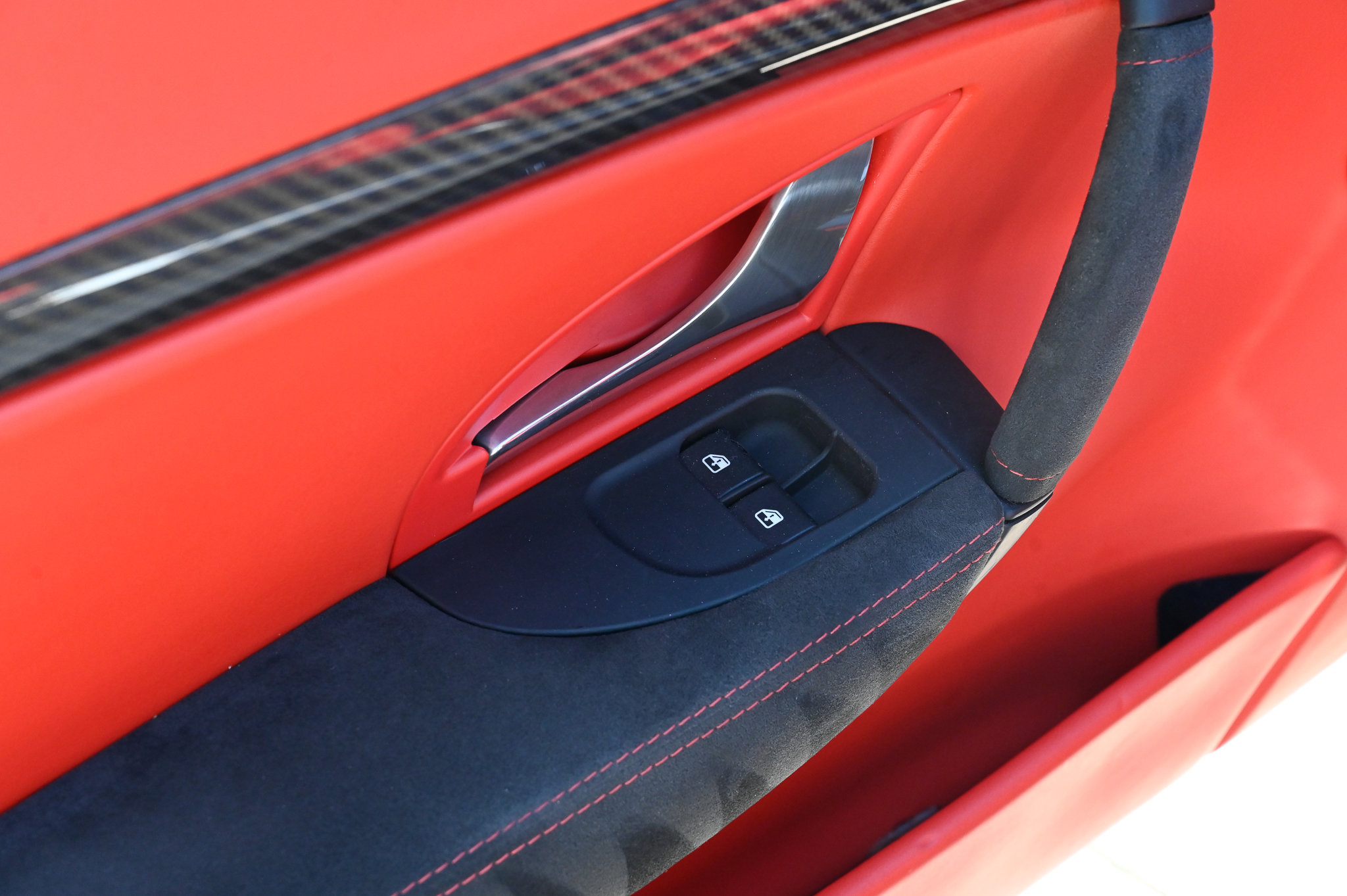 Used 2017 Maserati GranTurismo MC image 21