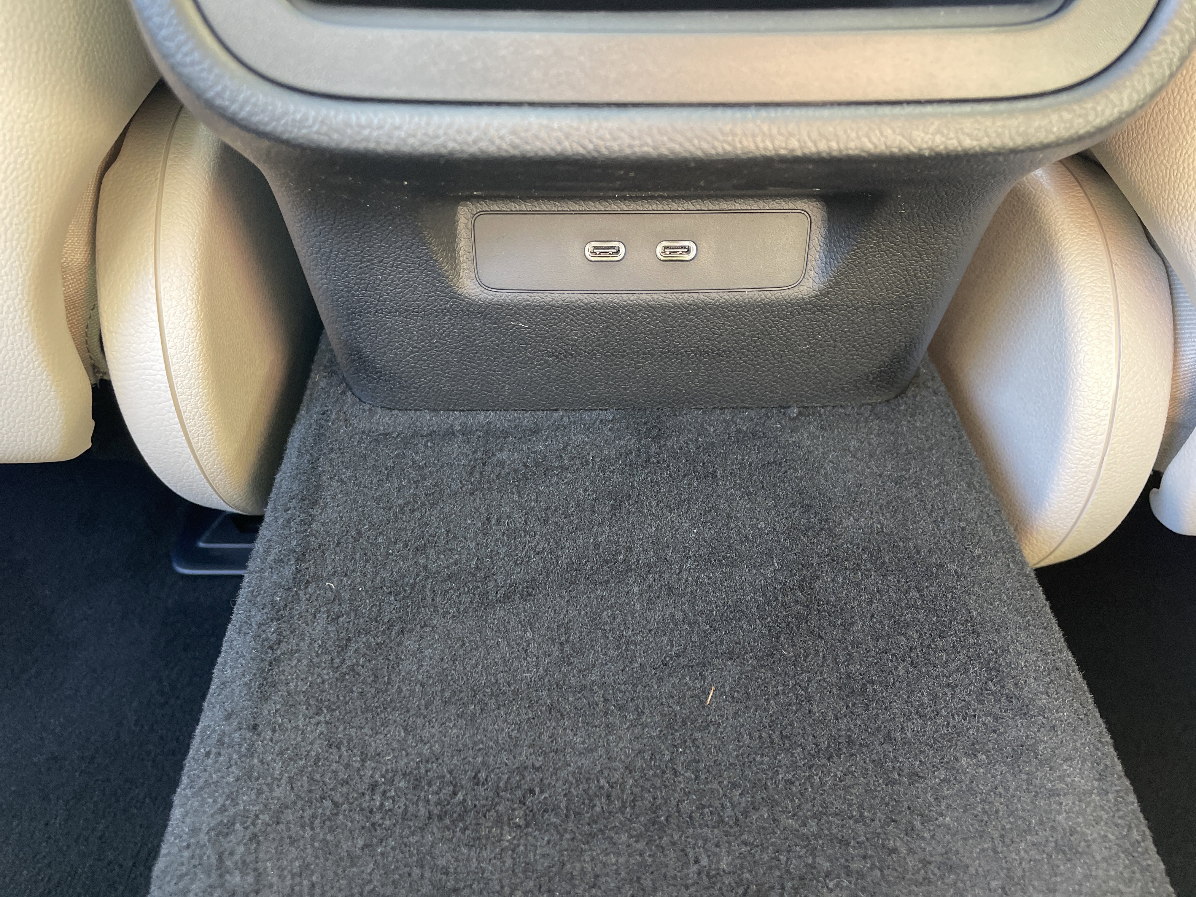 New 2026 Mercedes-Benz E 450 4MATIC Sedan image 38