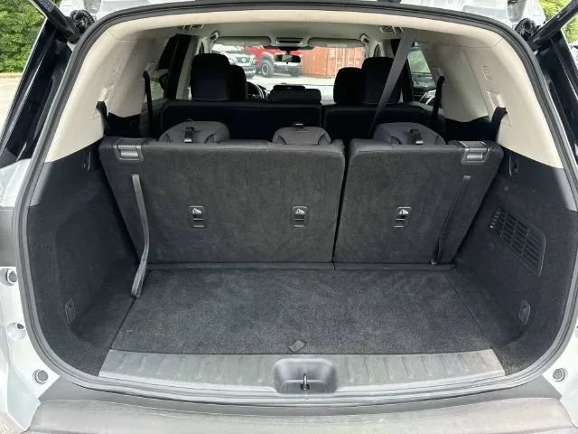 Certified 2025 Nissan Pathfinder SV AWD/4WD image 13