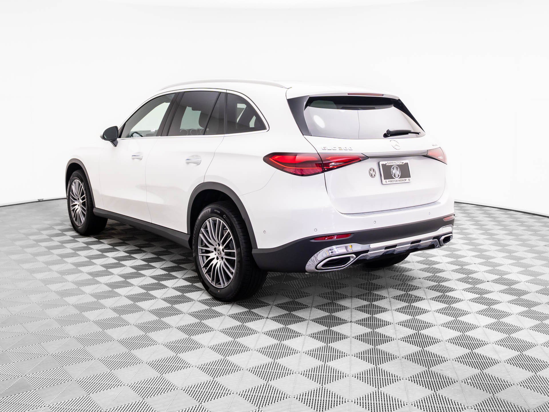 New 2026 Mercedes-Benz GLC 300 4MATIC image 3