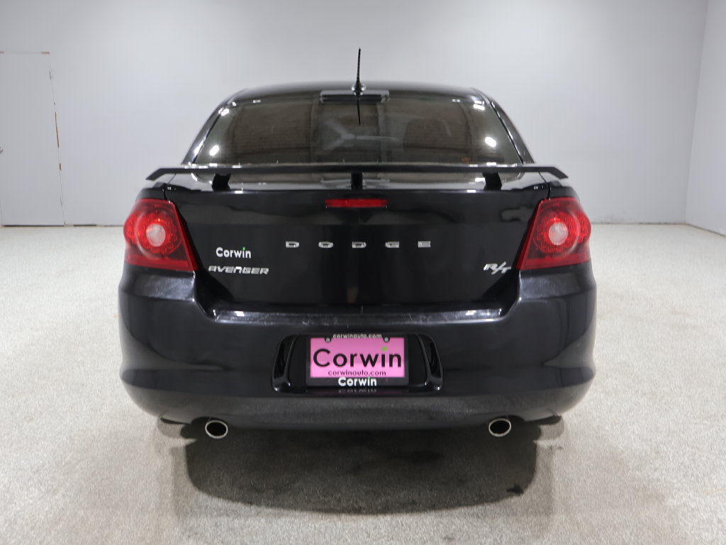 Used 2013 Dodge Avenger R/T FWD image 3
