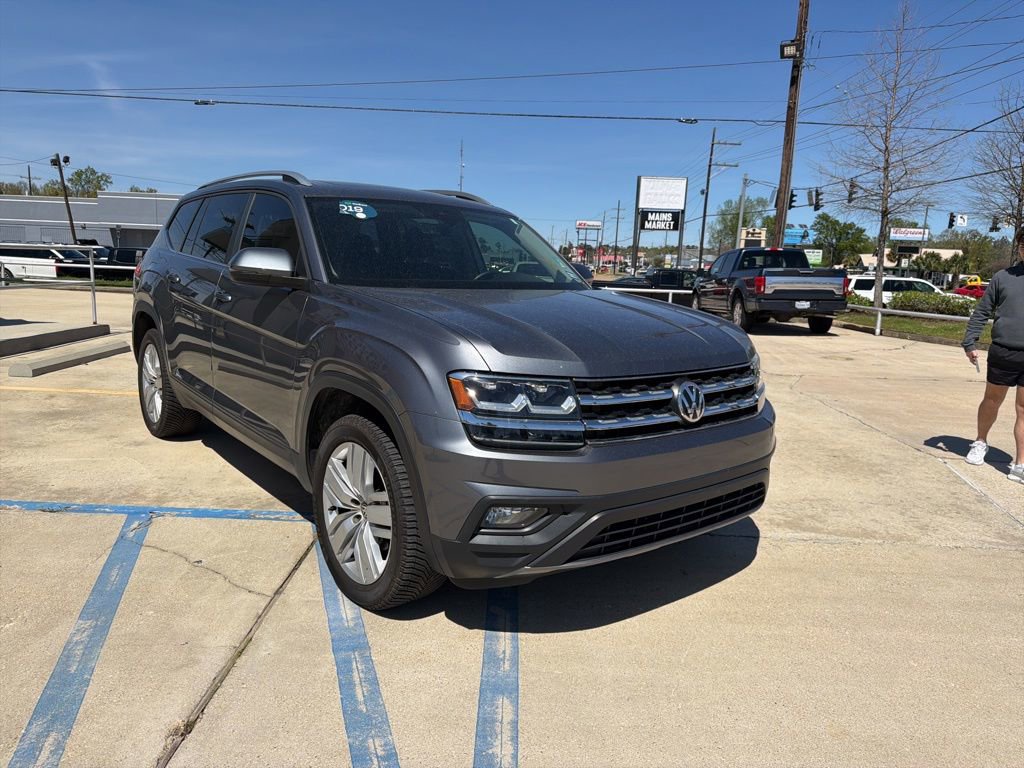 Used 2019 Volkswagen Atlas SE image 3