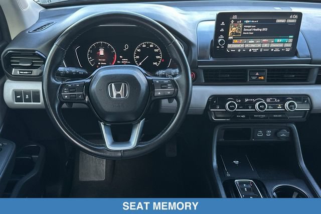 Certified 2025 Honda Pilot EX-L image 16