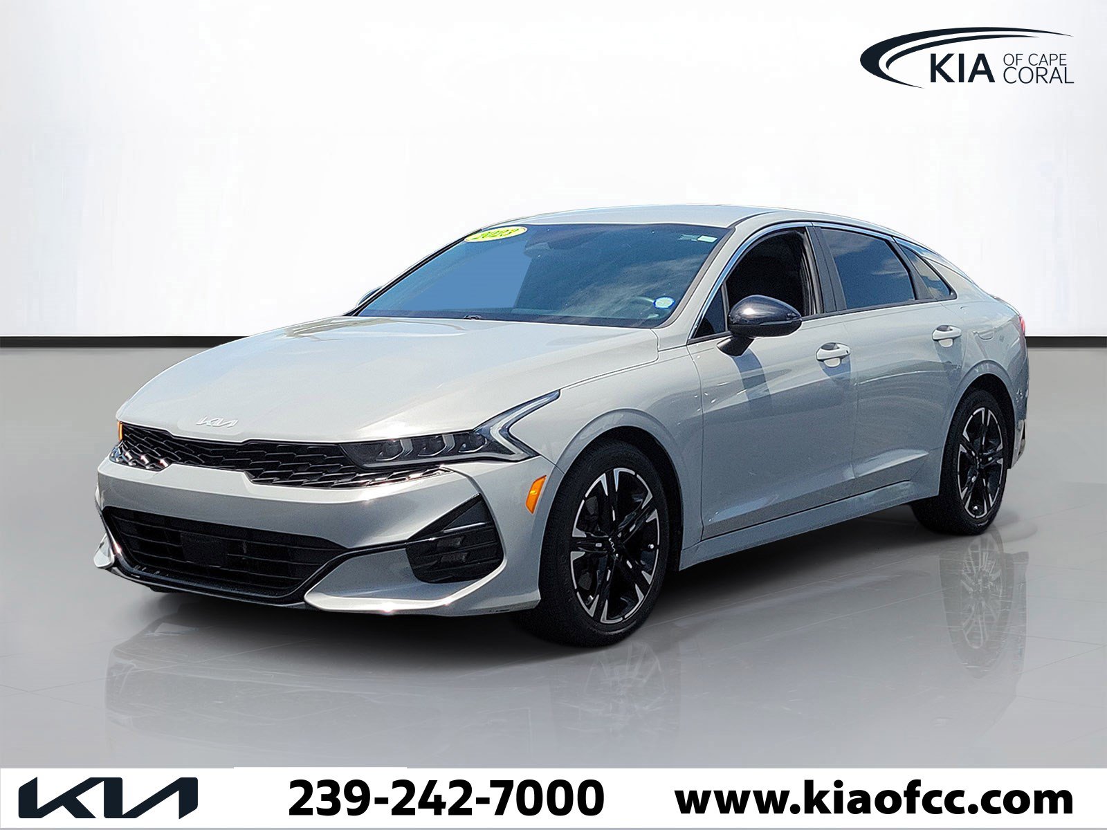 Used 2023 Kia K5 GT-Line w/ GT-Line Premium Package FWD image 3