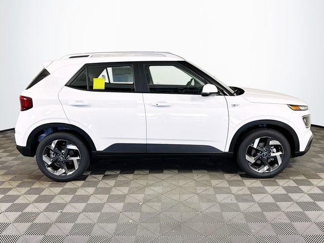 New 2025 Hyundai Venue SEL image 8