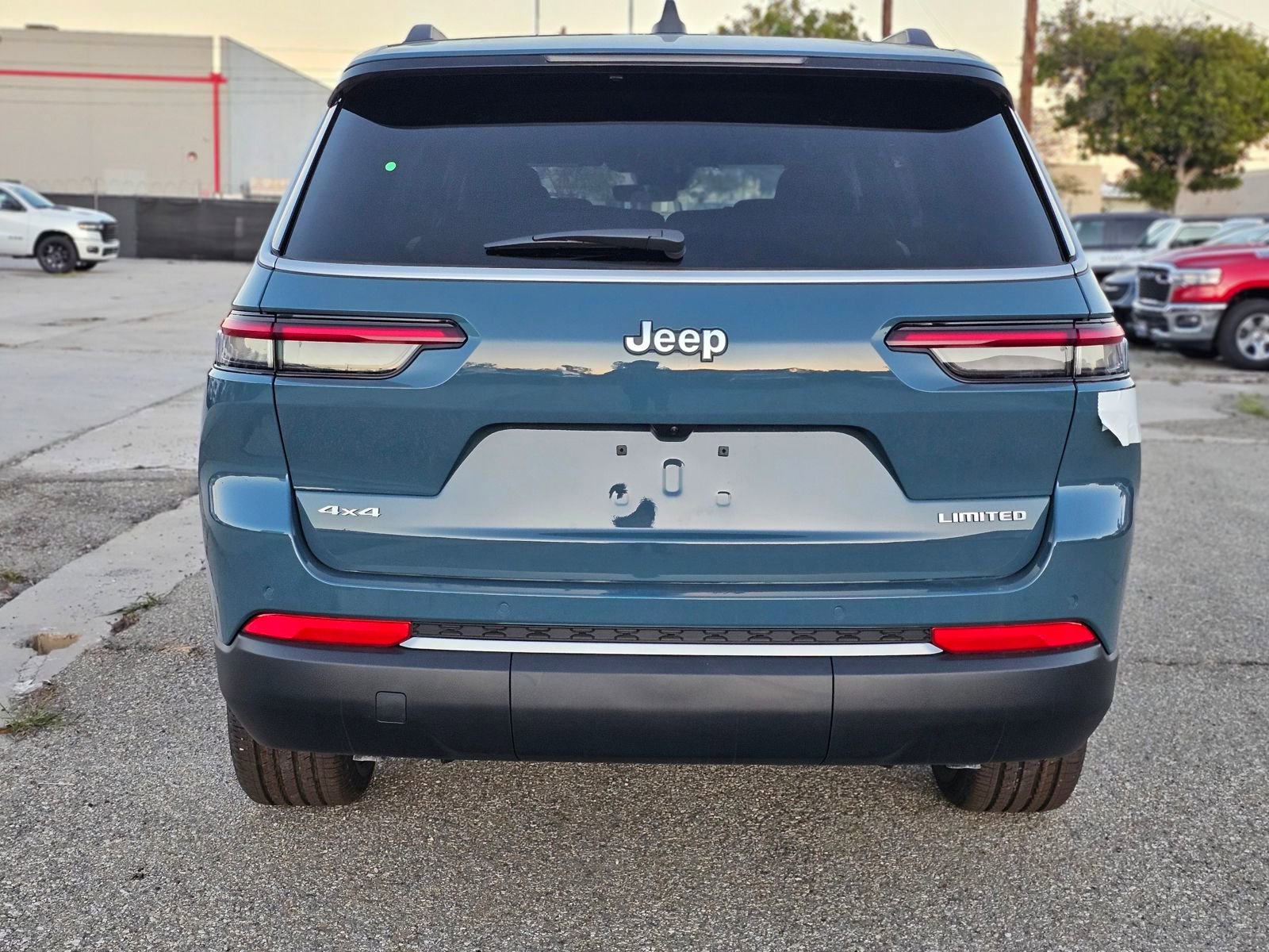 New 2026 Jeep Grand Cherokee L Limited AWD/4WD image 6