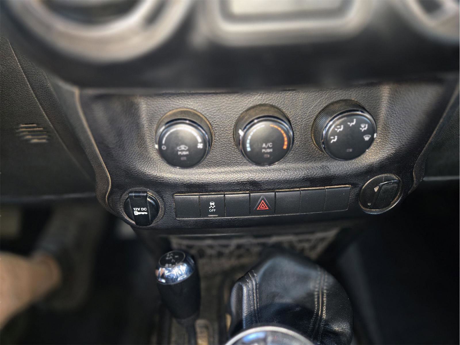 Used 2014 Jeep Wrangler Unlimited Sport w/ Connectivity Group image 25