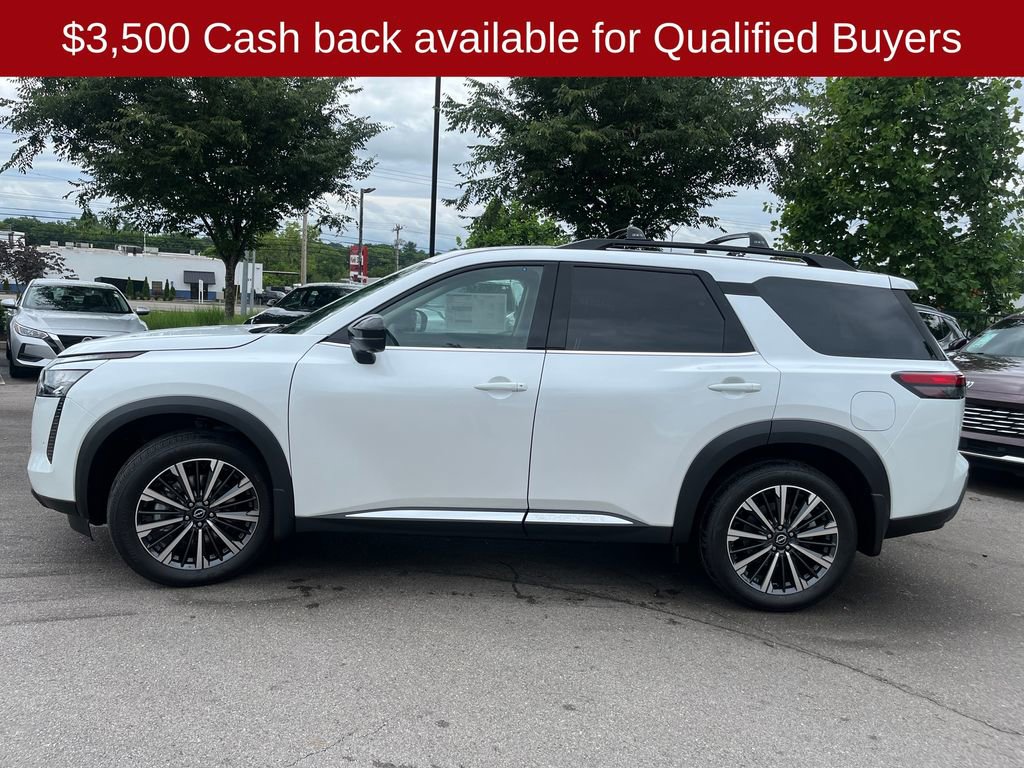 New 2026 Nissan Pathfinder Platinum w/ Cargo Package FWD image 4