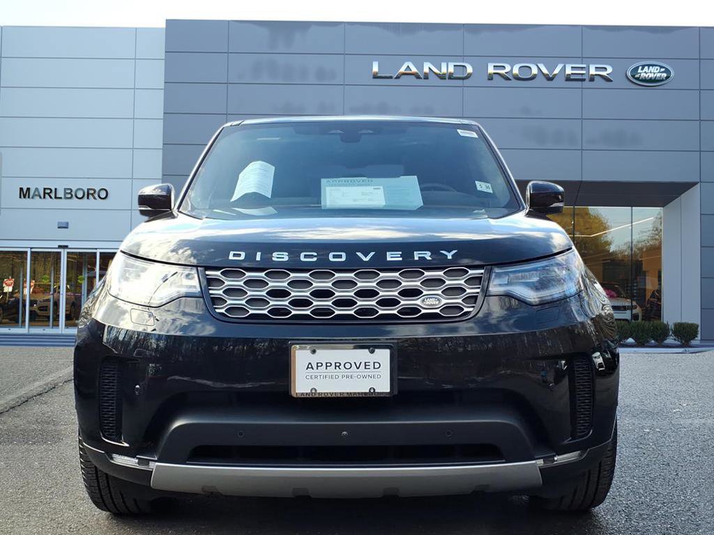 Certified 2025 Land Rover Discovery S image 8