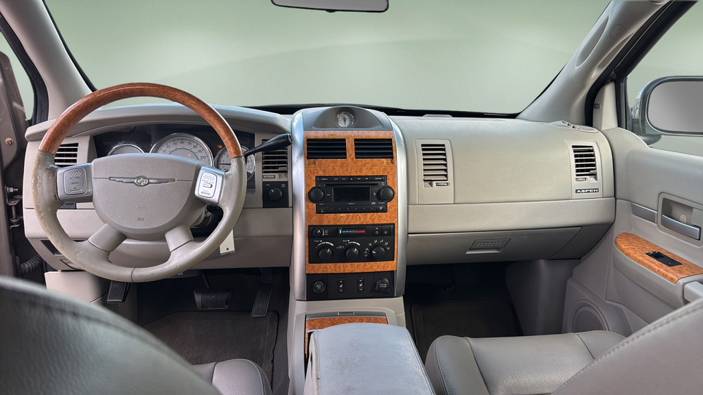 Used 2007 Chrysler Aspen Limited AWD/4WD image 9