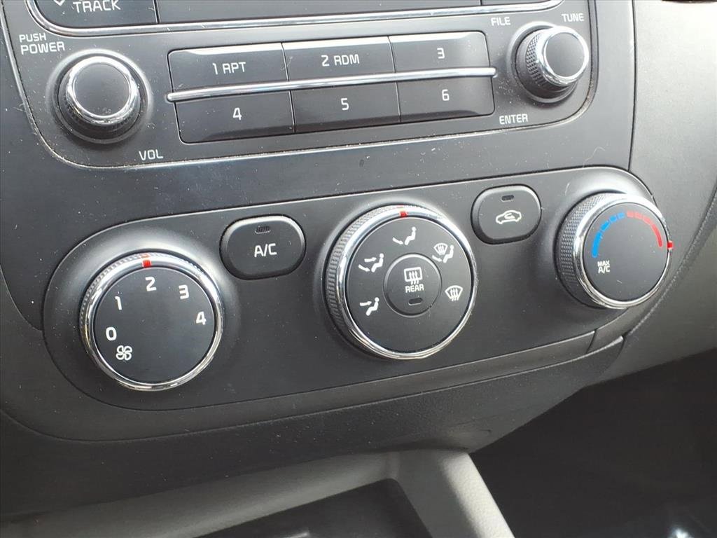 Used 2014 Kia Forte LX w/ Popular Package image 6