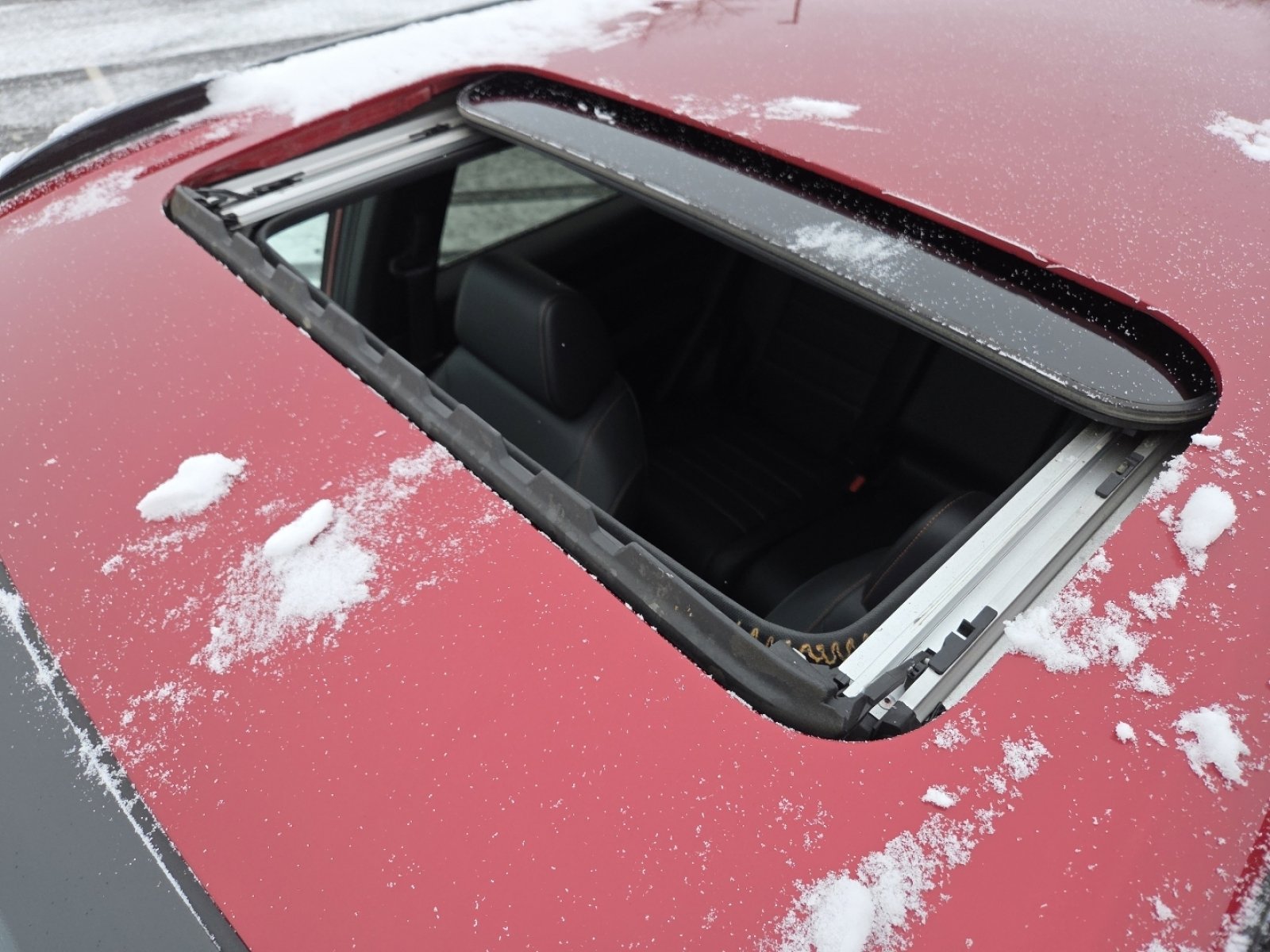 Certified 2023 Honda CR-V Sport Touring image 3