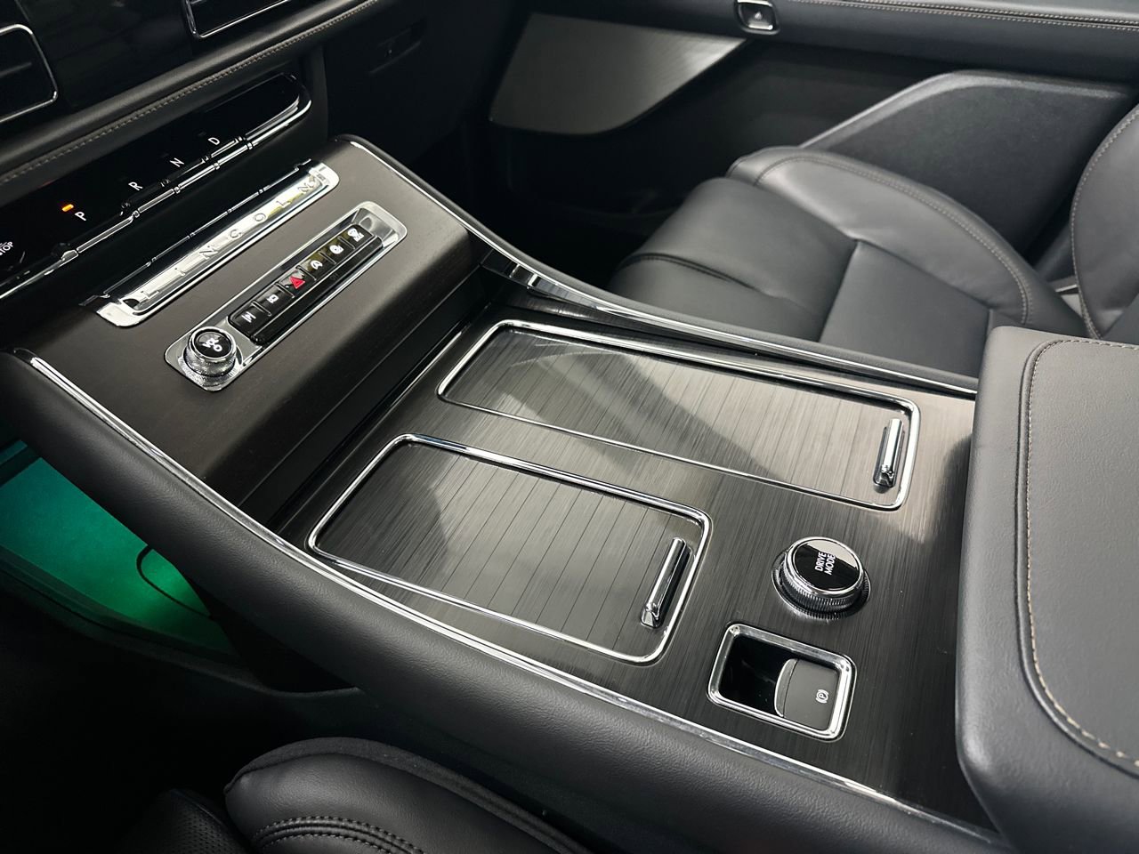 New 2026 Lincoln Aviator Reserve AWD/4WD image 32