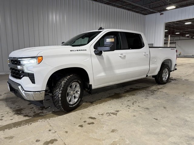 Used 2022 Chevrolet Silverado 1500 LT image 3
