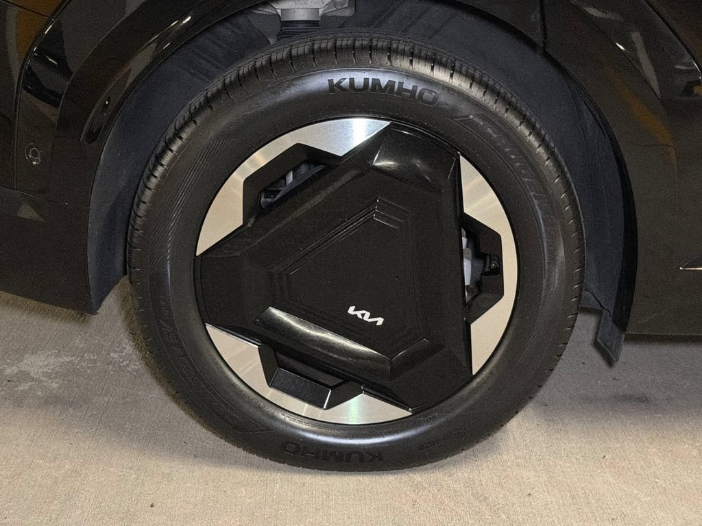 Certified 2024 Kia EV9 Land AWD/4WD image 12