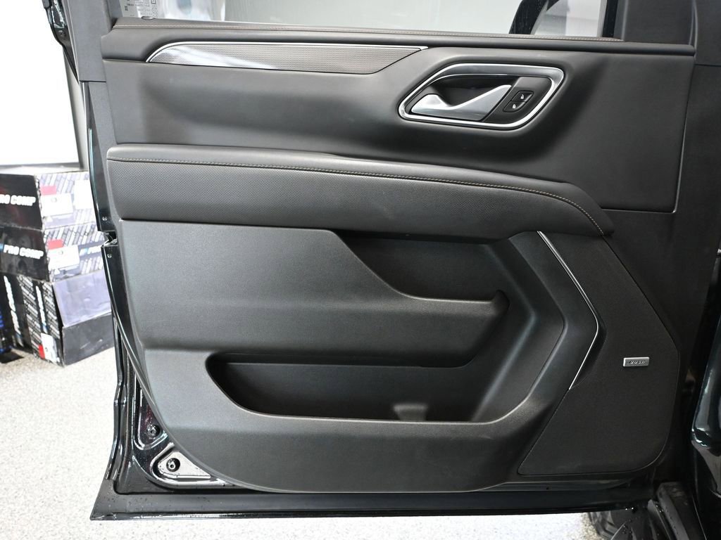 Used 2022 GMC Yukon AT4 w/ Max Trailering Package AWD/4WD image 16