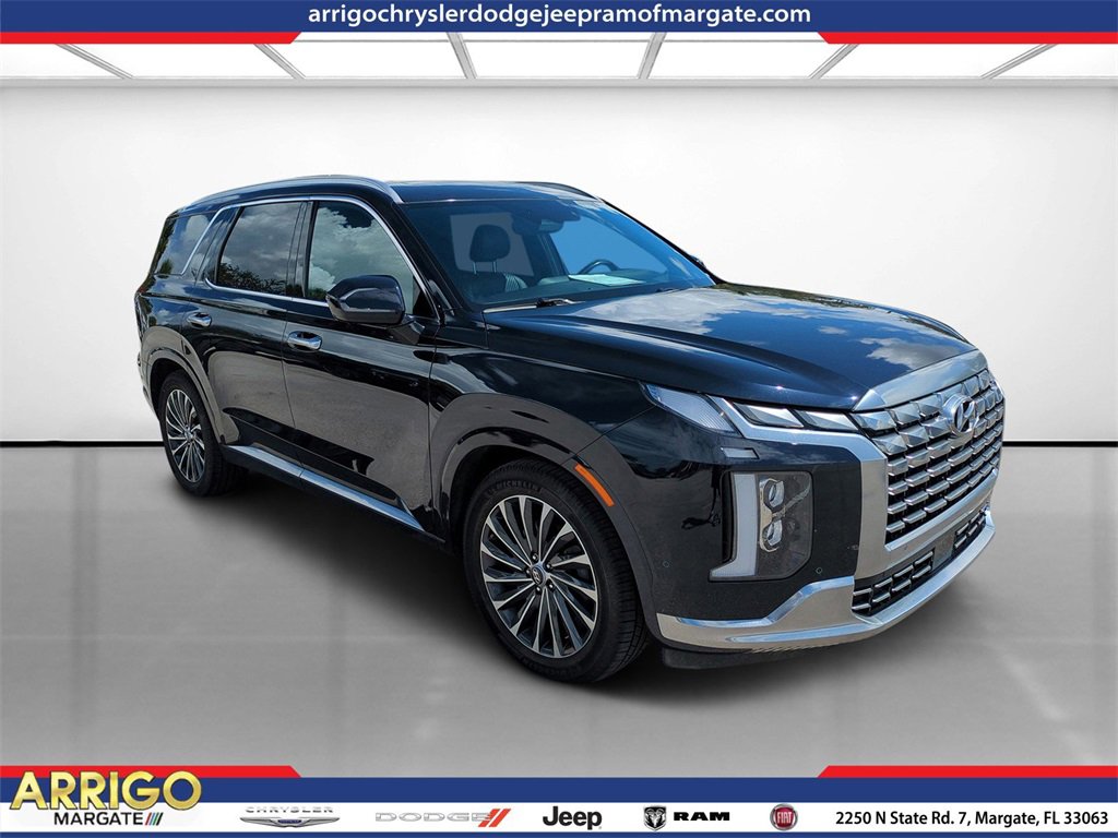 Used 2023 Hyundai Palisade Calligraphy w/ Cargo Package image 1