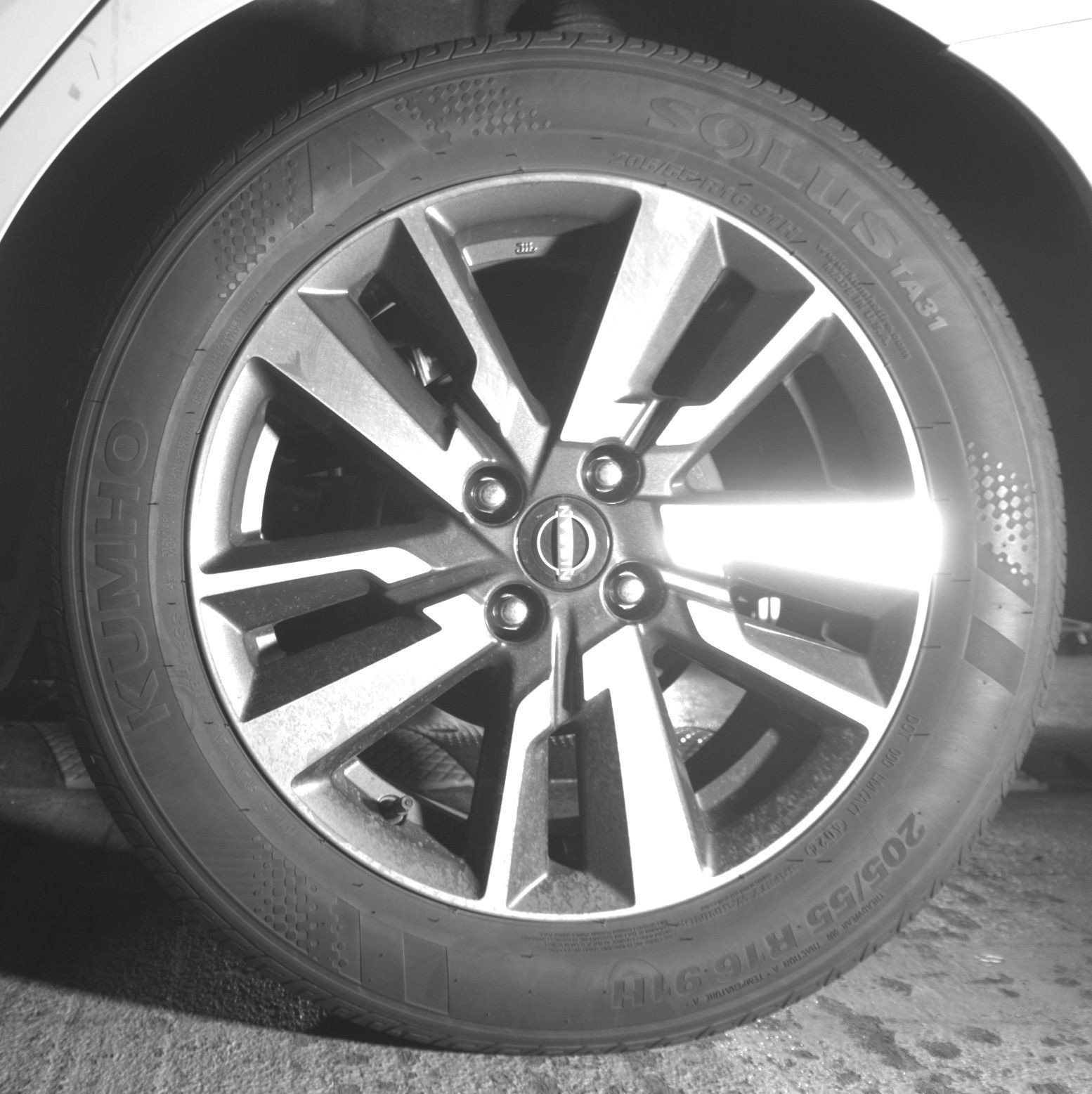 Used 2025 Nissan Versa SV FWD image 16