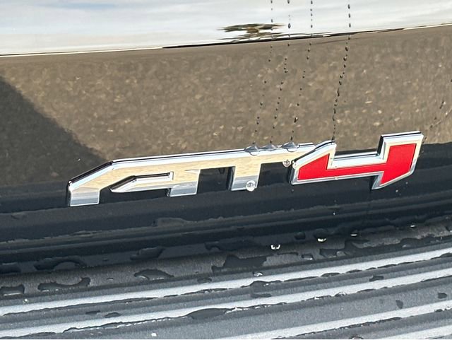 New 2026 GMC Yukon XL AT4 w/ AT4 Premium Plus Package image 9