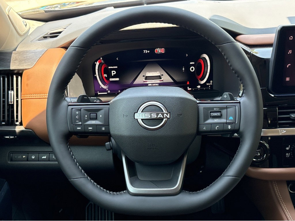 Certified 2026 Nissan Pathfinder Platinum FWD image 13