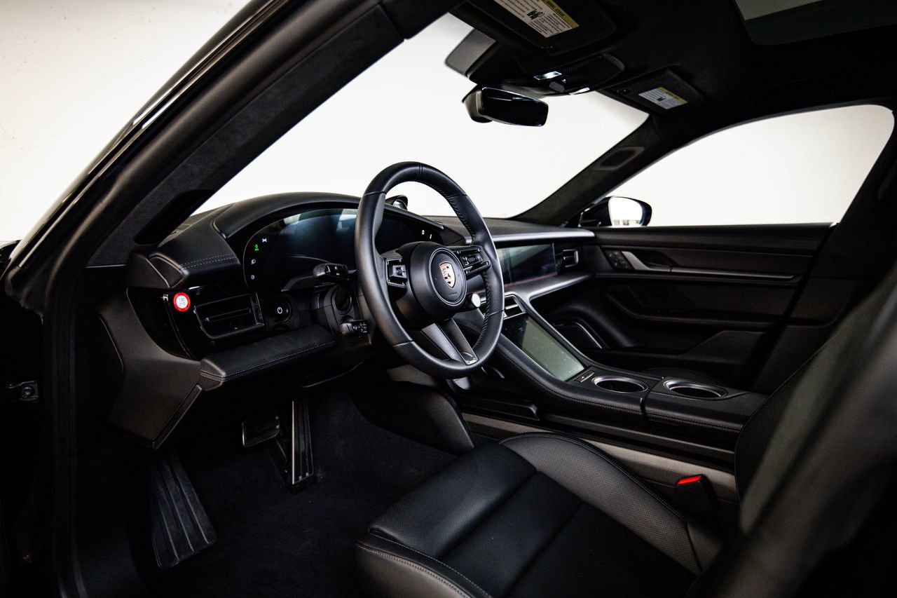 Certified 2023 Porsche Taycan Turbo S image 4