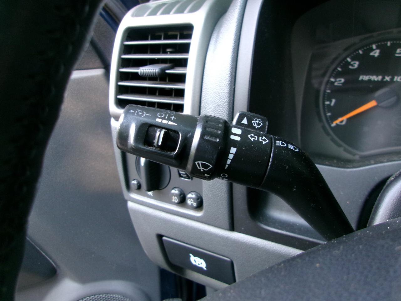 Used 2004 Chevrolet Colorado LS w/ Power Convenience Package AWD/4WD image 12