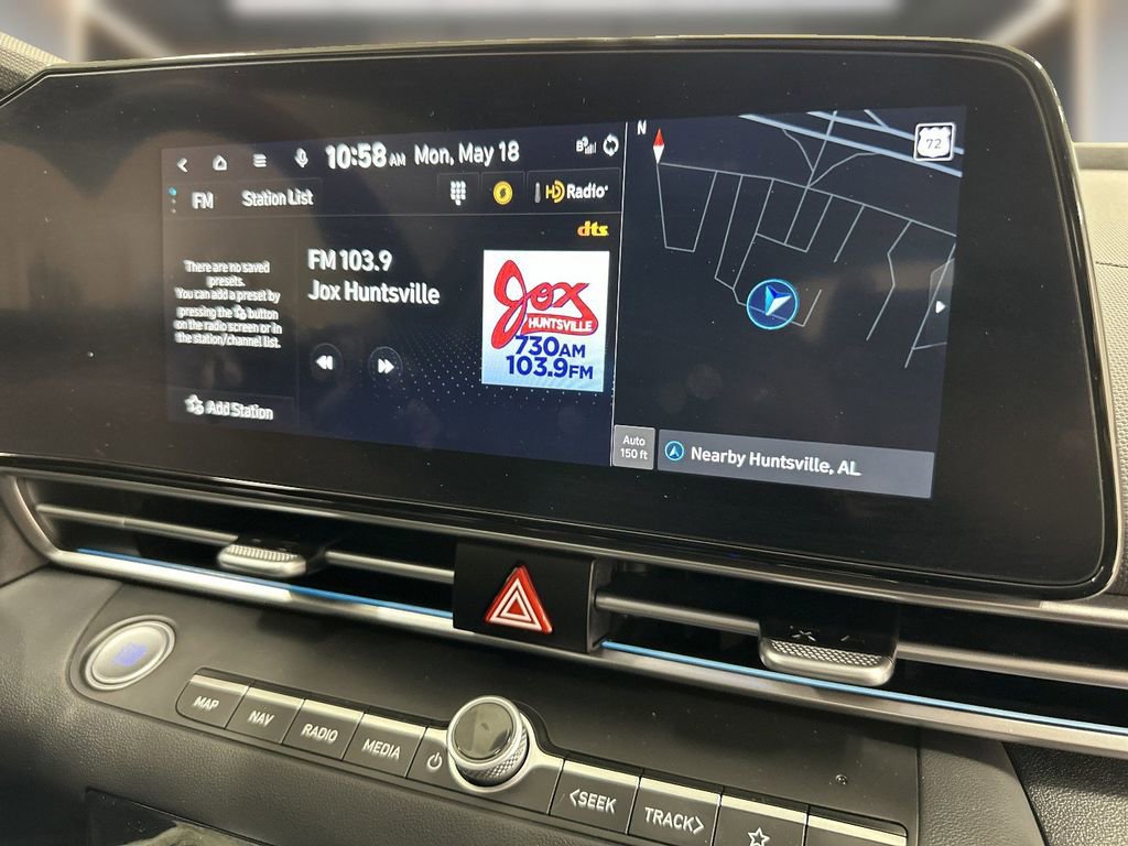 Certified 2023 Hyundai Elantra Limited FWD image 19