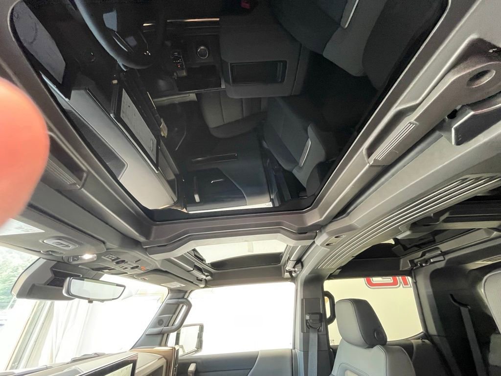 New 2025 GMC Hummer EV 3X image 15