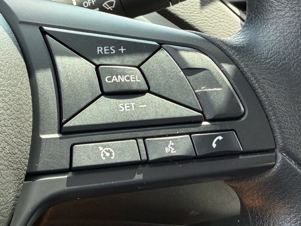 Used 2025 Nissan Altima 2.5 S FWD image 28