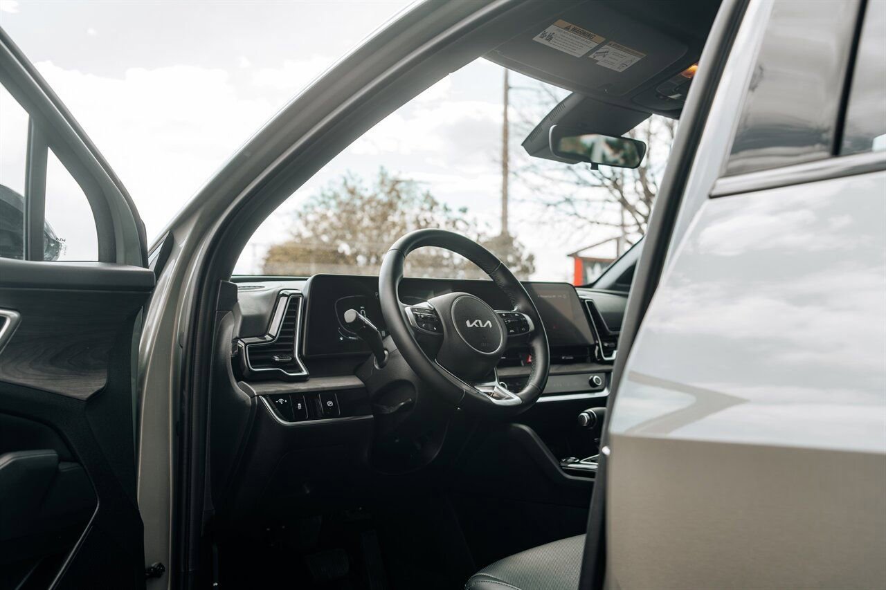Used 2025 Kia Sportage X-Line image 18