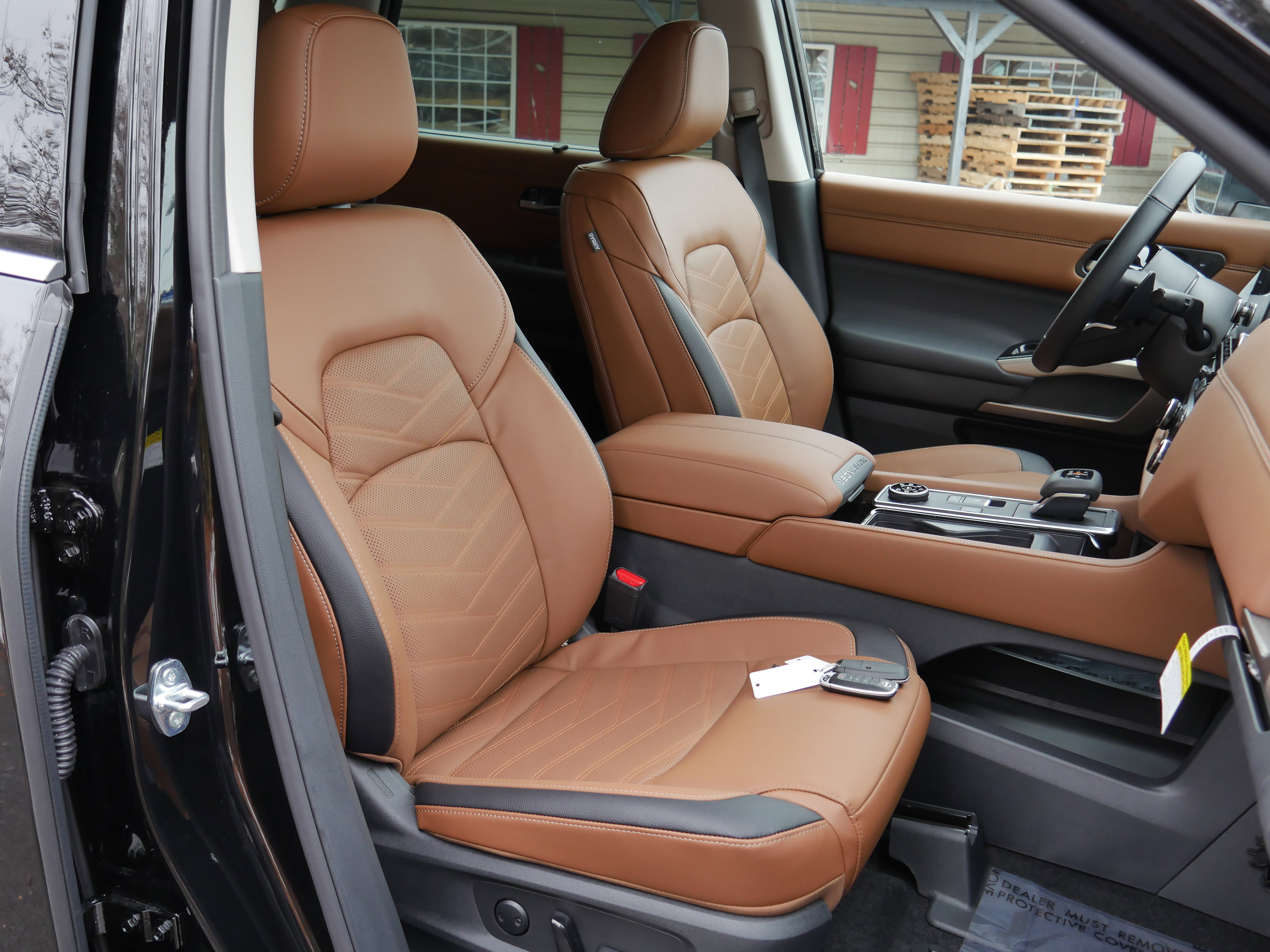 Certified 2025 Nissan Pathfinder Platinum w/ Cargo Package image 30