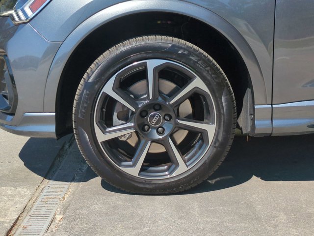 Used 2025 Audi Q3 2.0T Premium Plus w/ Premium Plus Package image 28