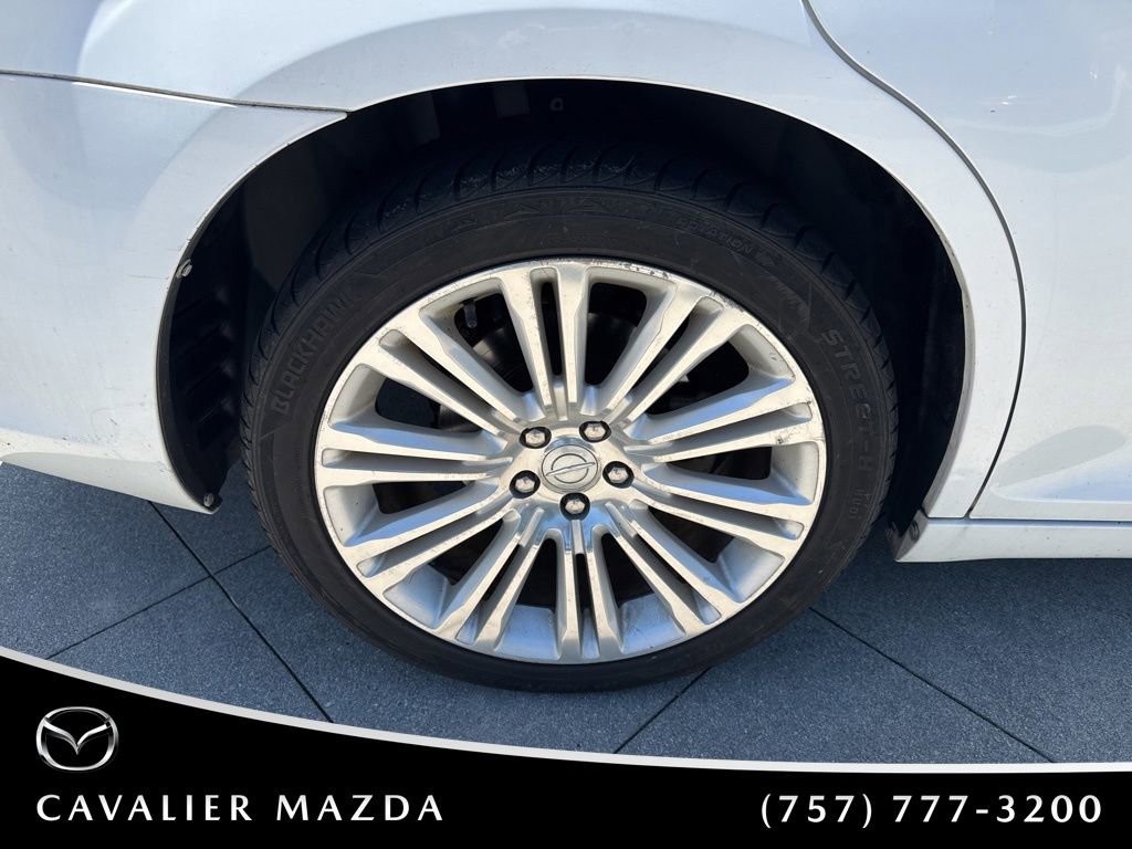 Used 2011 Chrysler 300 C w/ Sound Group RWD image 22