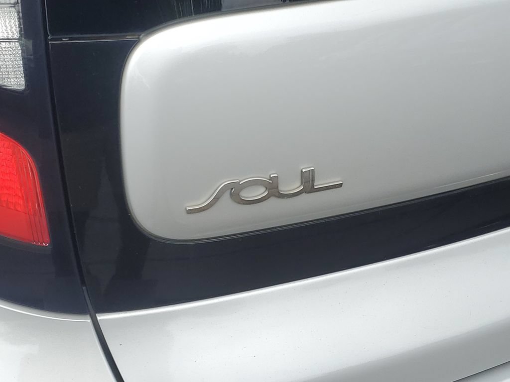Used 2018 Kia Soul FWD image 25