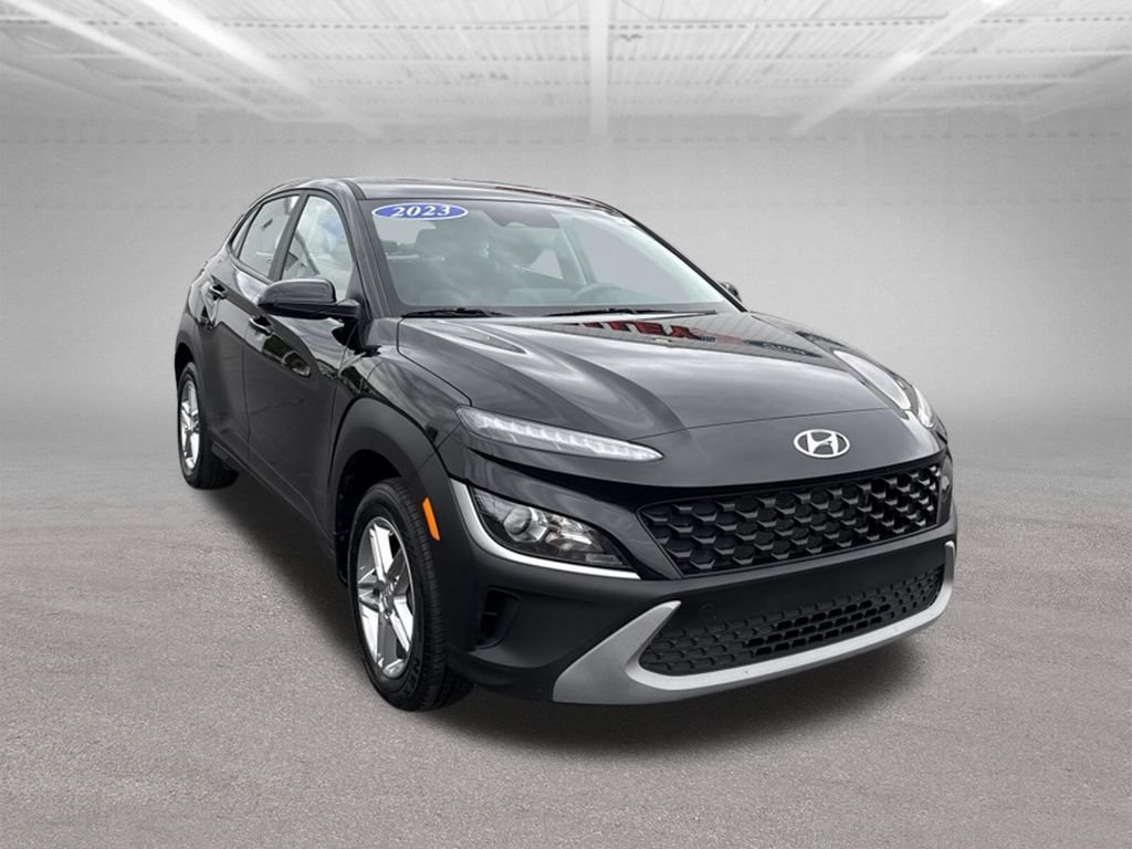 Used 2023 Hyundai Kona SE AWD/4WD image 3