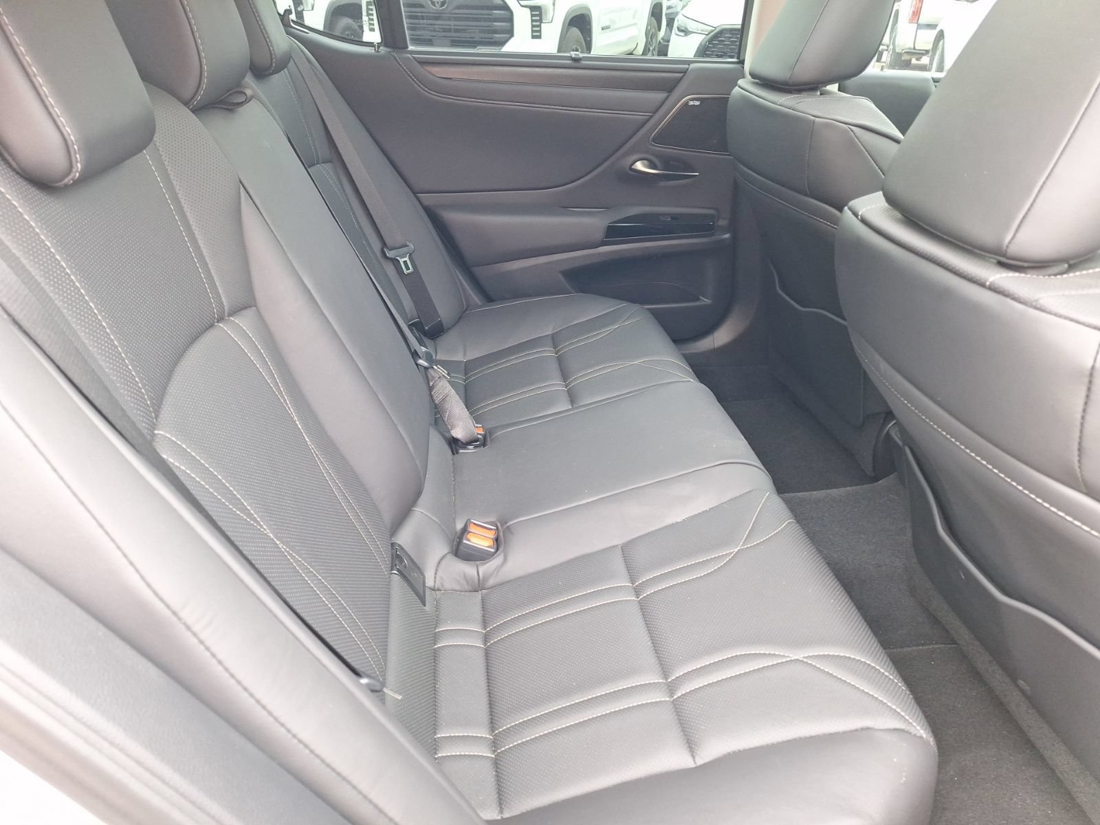 Used 2025 Lexus ES 350 Ultra Luxury FWD image 30