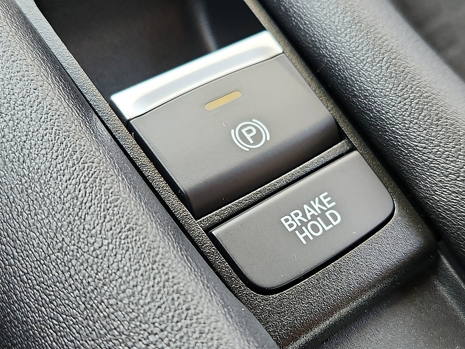 Used 2023 Honda HR-V LX image 23